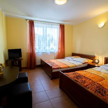 منزل للإقامة Arielle Łazy